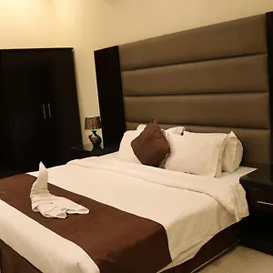 Manazel Maali Suites أجنحة معالي الرياض